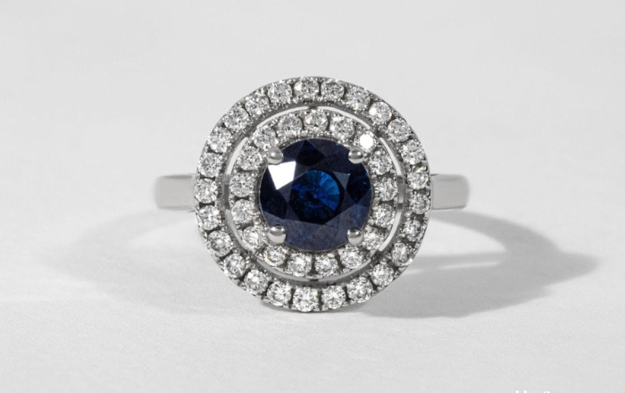 Top 5 Reasons a 2 Carat Blue Diamond is an Extraordinary Choice