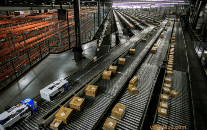 Why conveyor belts are important in manufacturing